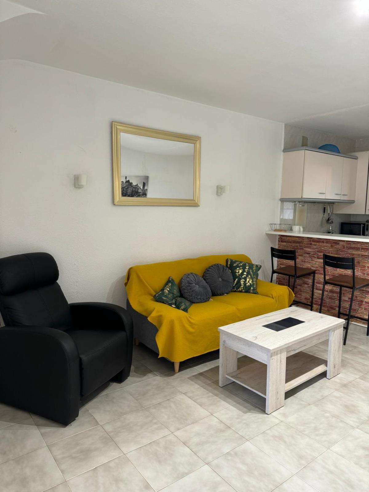Villa Mare - 2 Beds With Balcony, Patio And Pool And Direct Park Access Murcia Exteriör bild