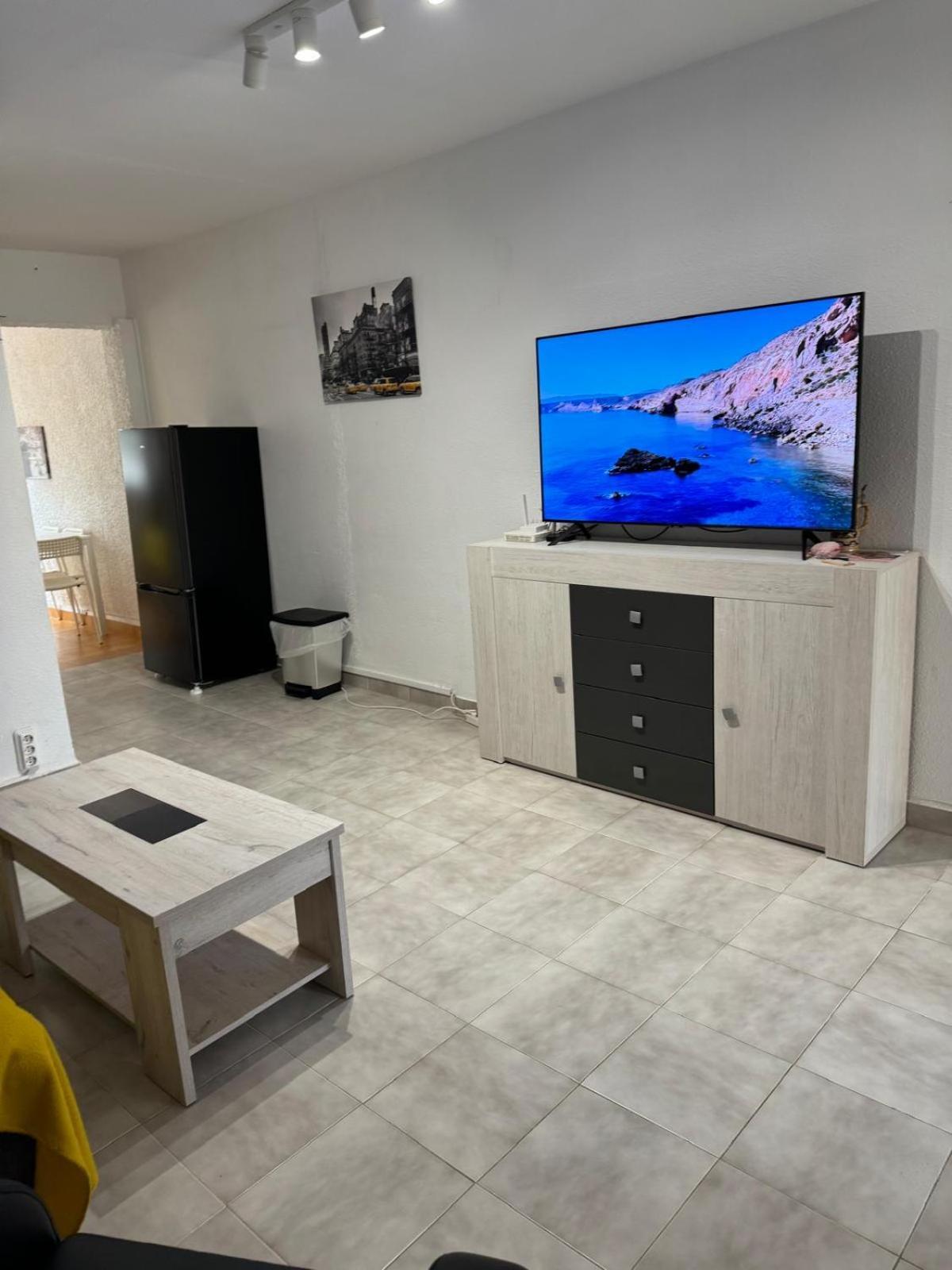 Villa Mare - 2 Beds With Balcony, Patio And Pool And Direct Park Access Murcia Exteriör bild